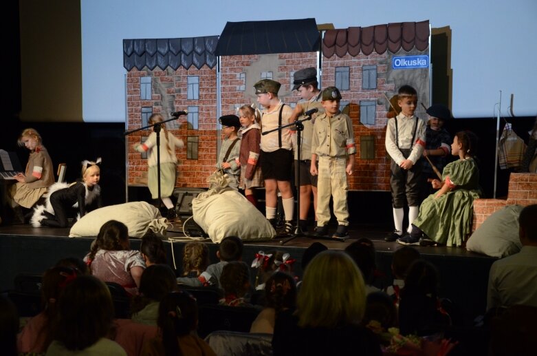  Przedszkolaki zaprezentowały swoje interpretacje pieśni związanych z polską historią 