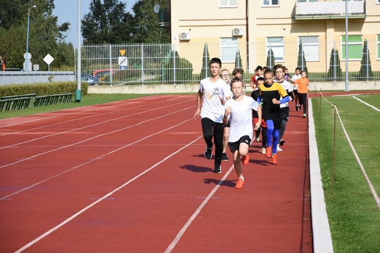  Przełaje zainaugurowały cykl wydarzeń w ramach Szkolnego Związku Sportowego 