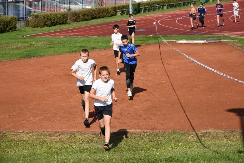  Przełaje zainaugurowały cykl wydarzeń w ramach Szkolnego Związku Sportowego 