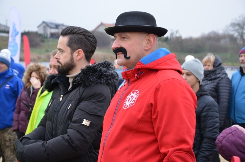  Przełam lody – morsowanie dla zdrowia na Zalewie Zadębie w Skierniewicach 