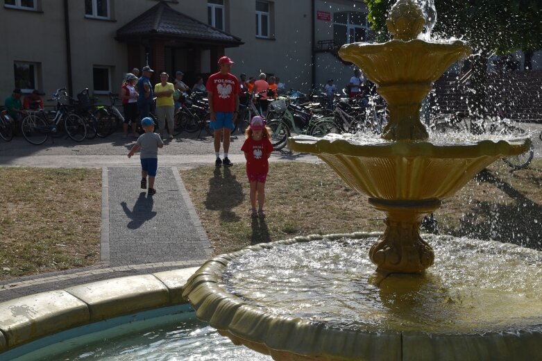  Rajd rowerowy i Narodowe Czytanie w Godzianowie 