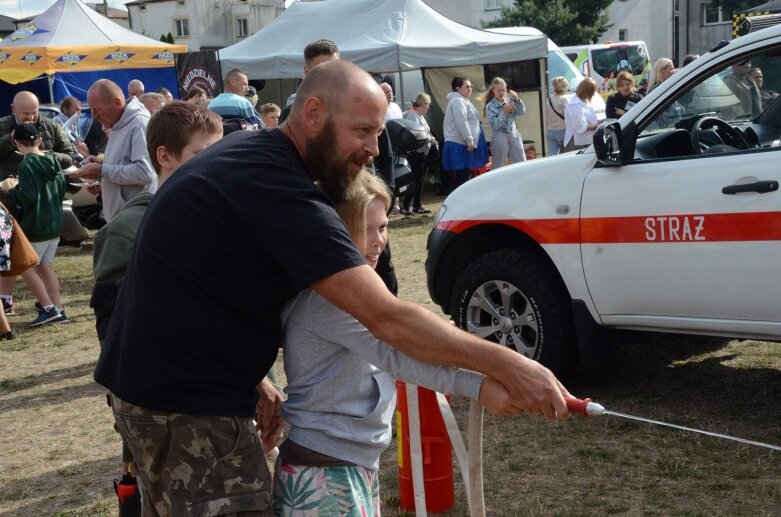  Razem tworzymy bezpieczne Skierniewice - przekonywały służby mundurowe podczas niedzielnego pikniku 