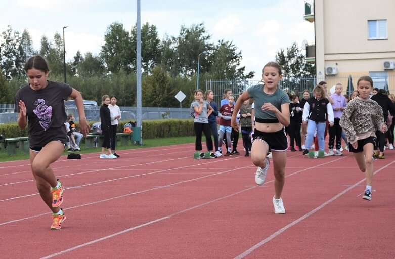  Reprezentacja Piątki imponuje podczas Czwartków Lekkoatletycznych 