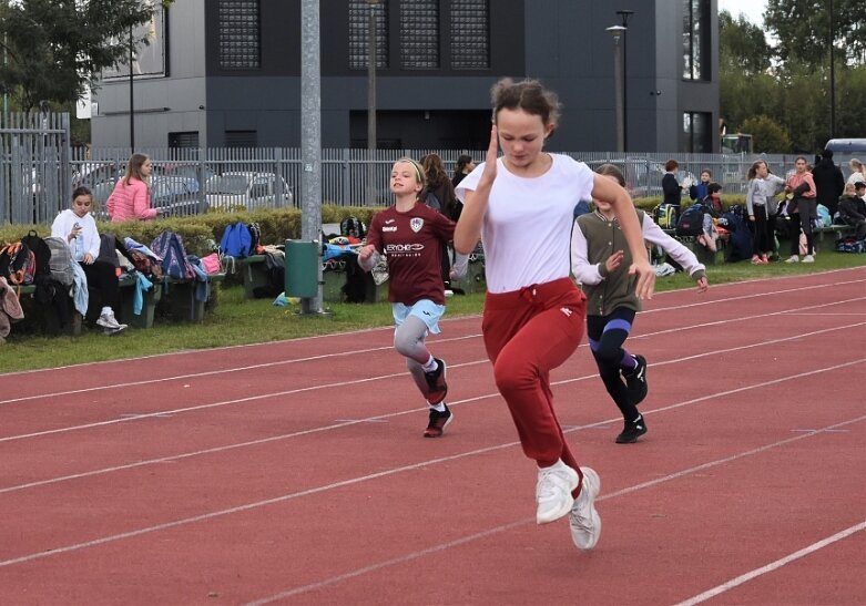  Reprezentacja Piątki imponuje podczas Czwartków Lekkoatletycznych 