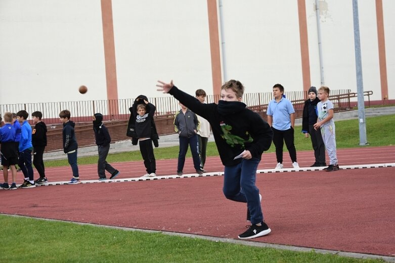  Reprezentacja Piątki imponuje podczas Czwartków Lekkoatletycznych 