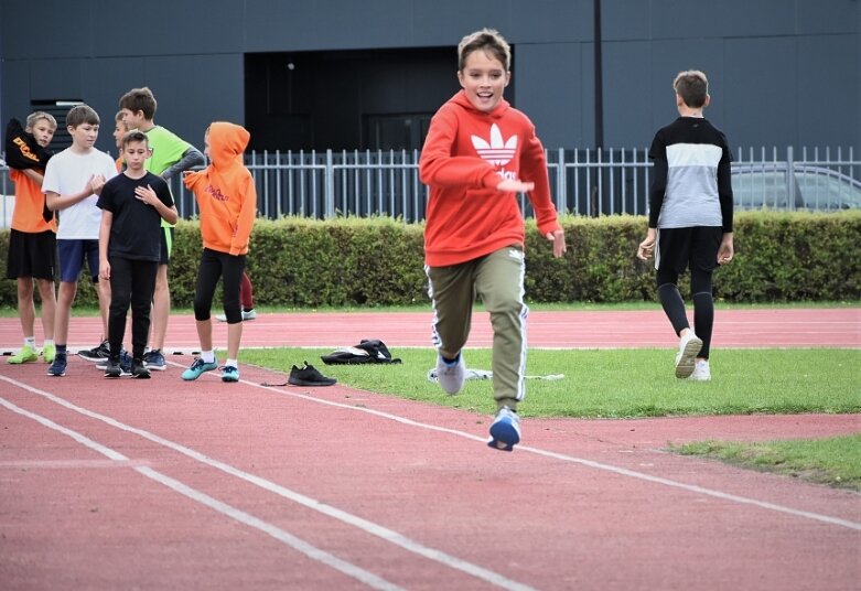  Reprezentacja Piątki imponuje podczas Czwartków Lekkoatletycznych 