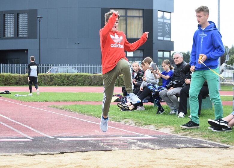  Reprezentacja Piątki imponuje podczas Czwartków Lekkoatletycznych 