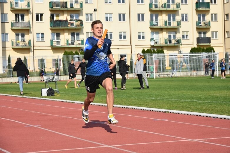  Reprezentacje Prusa i Ekonomika wystąpią w wojewódzkim finale lekkoatletycznej Licealiady 