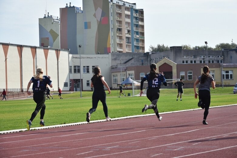  Reprezentacje Prusa i Ekonomika wystąpią w wojewódzkim finale lekkoatletycznej Licealiady 