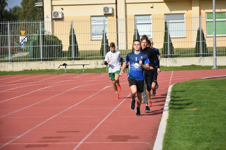  Reprezentacje Prusa i Ekonomika wystąpią w wojewódzkim finale lekkoatletycznej Licealiady 