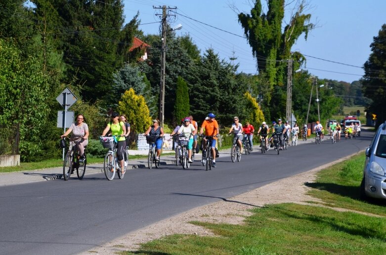  Rodzinna przygoda na dwóch kółkach  