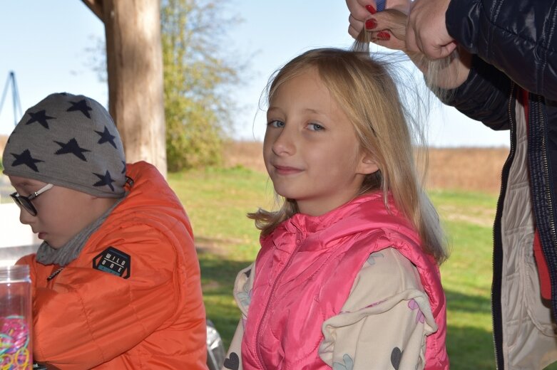  Rodzinny piknik w Głuchowie pod hasłem PRZEMOC TO NIE SUPERMOC  