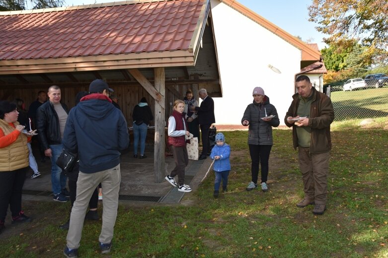  Rodzinny piknik w Głuchowie pod hasłem PRZEMOC TO NIE SUPERMOC  