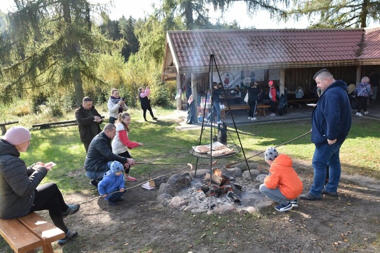  Rodzinny piknik w Głuchowie pod hasłem PRZEMOC TO NIE SUPERMOC  