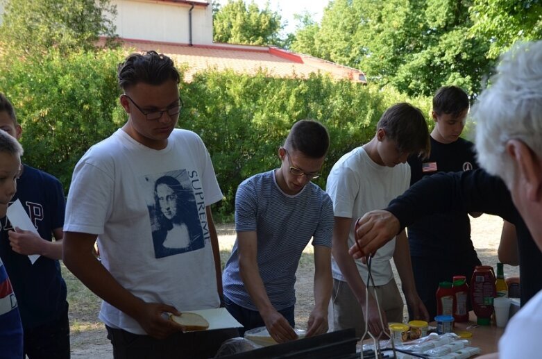  Rodzinny piknik zakończył sezon koszykarzy AZS PWSZ Skierniewice 