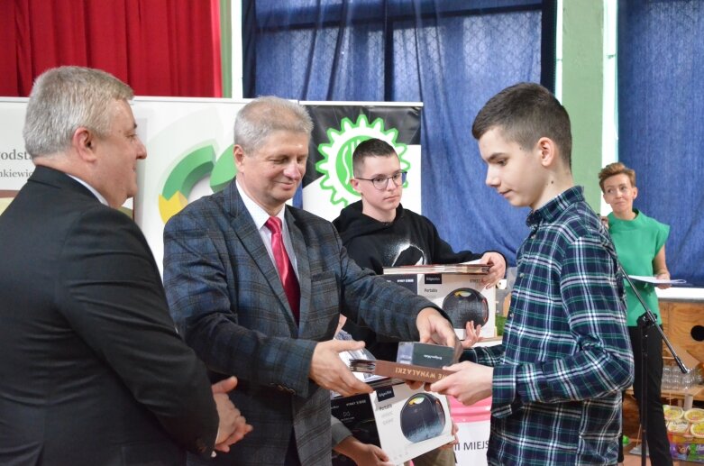  Rozstrzygnięto III Powiatowy Konkurs Techniczny. W tym roku uczestnicy wykonali projekt domu przyszłości. 