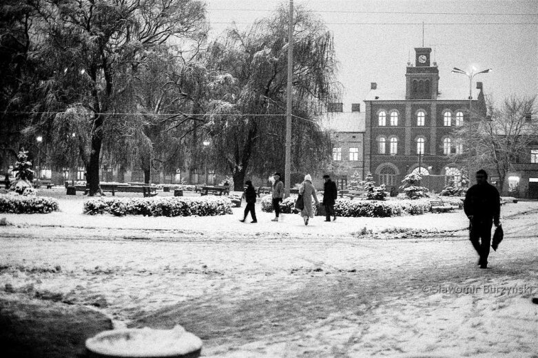  Rynek w Skierniewicach znów w zieleni? Cuda się zdarzają [ZOBACZ ARCHIWALNE ZDJĘCIA] 