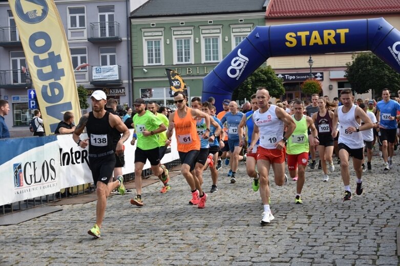  Sebastian Duszyński najlepszy w najważniejszej biegowej imprezie 2021 roku! 