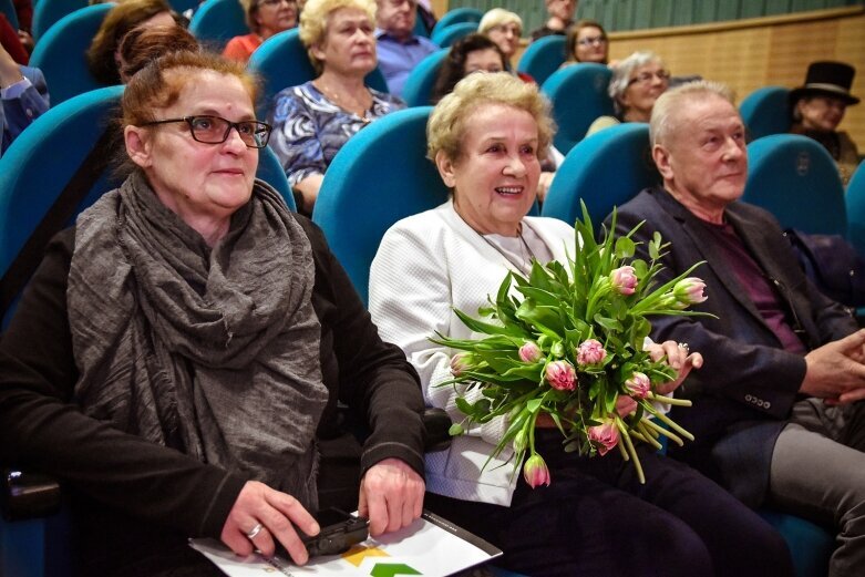  Seniorzy chcą zdobywać wiedzę, rozwijać zainteresowania 