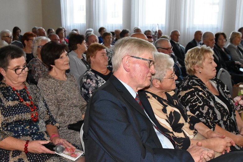  Seniorzy dali czadu. „Szalone berety” to strzał w dziesiątkę  