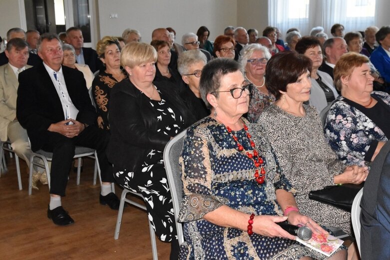  Seniorzy dali czadu. „Szalone berety” to strzał w dziesiątkę  