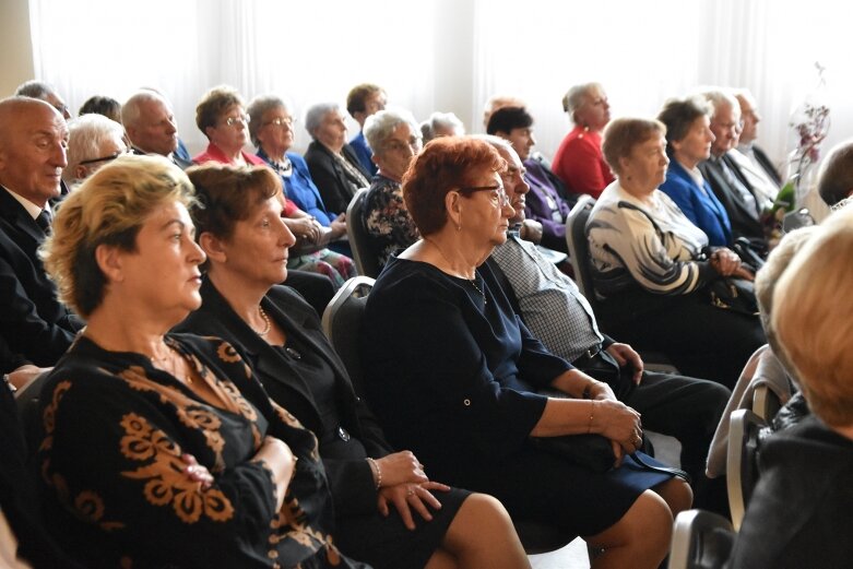  Seniorzy dali czadu. „Szalone berety” to strzał w dziesiątkę  