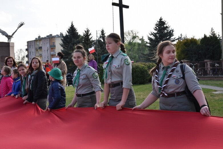  Setki mieszkańców na obchodach Dnia Flagi w Skierniewicach 