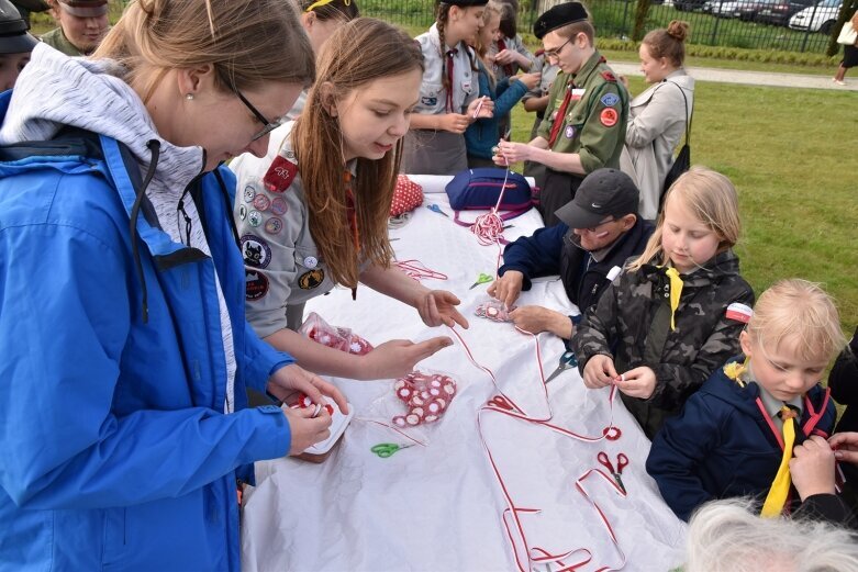  Setki mieszkańców na obchodach Dnia Flagi w Skierniewicach 