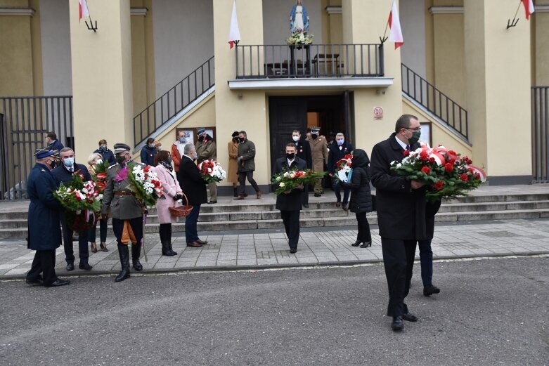  Skierniewice: Uczczono 102 rocznicę odzyskania przez Polskę niepodległości 