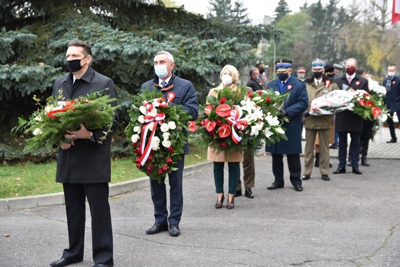  Skierniewice: Uczczono 102 rocznicę odzyskania przez Polskę niepodległości 