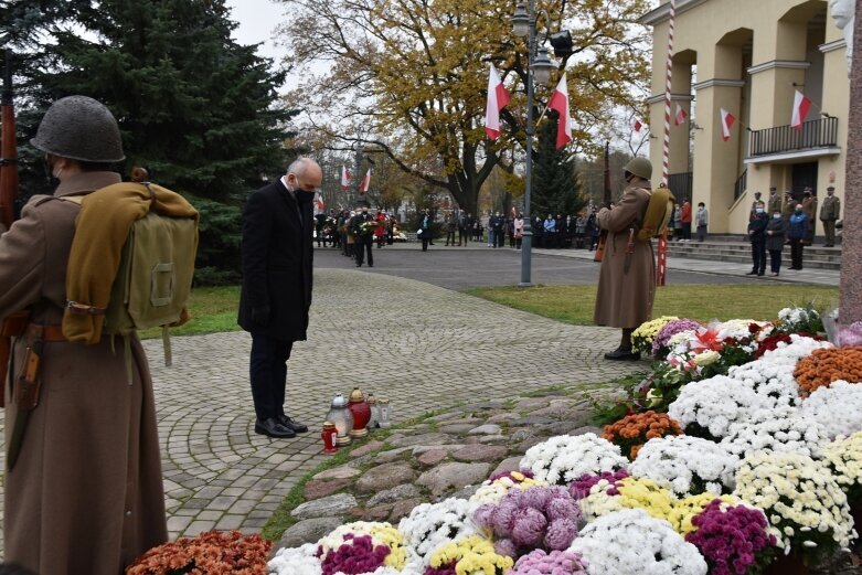  Skierniewice: Uczczono 102 rocznicę odzyskania przez Polskę niepodległości 