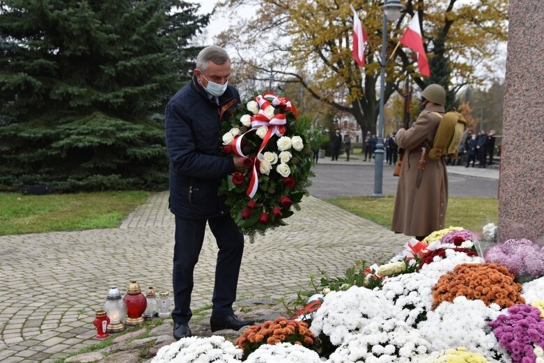  Skierniewice: Uczczono 102 rocznicę odzyskania przez Polskę niepodległości 