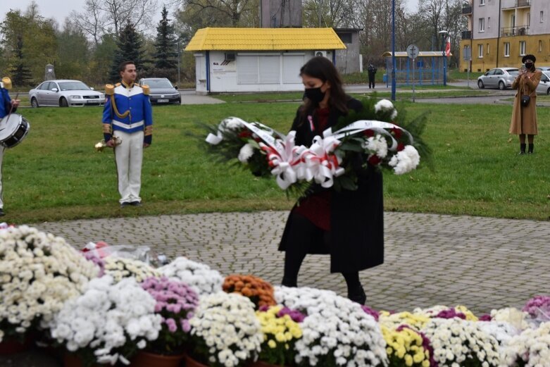  Skierniewice: Uczczono 102 rocznicę odzyskania przez Polskę niepodległości 