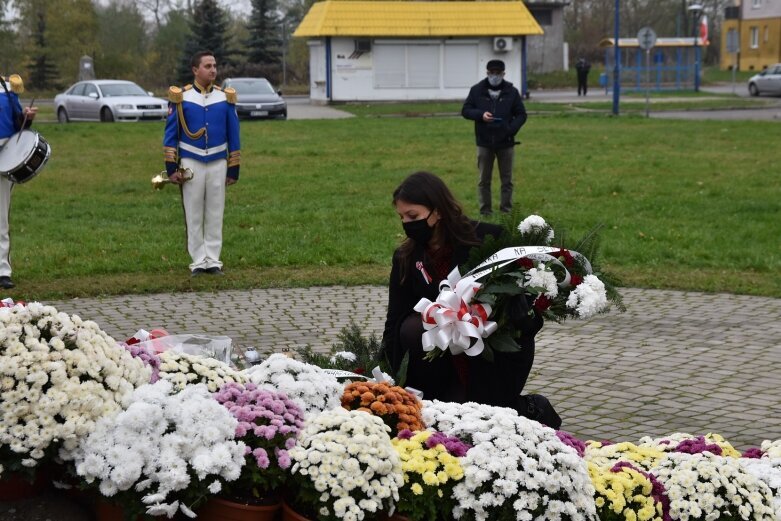  Skierniewice: Uczczono 102 rocznicę odzyskania przez Polskę niepodległości 