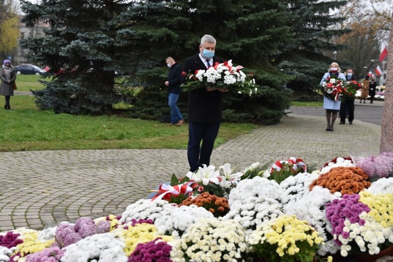  Skierniewice: Uczczono 102 rocznicę odzyskania przez Polskę niepodległości 