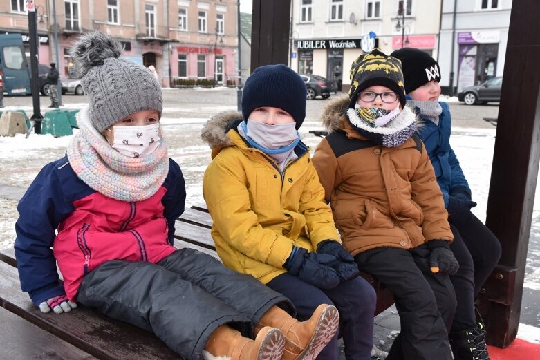  Skierniewicki rynek w świątecznej odsłonie 