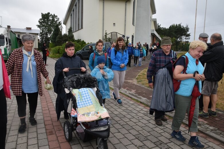  Skierniewiczanie gościli pątników zmierzających do Lichenia 