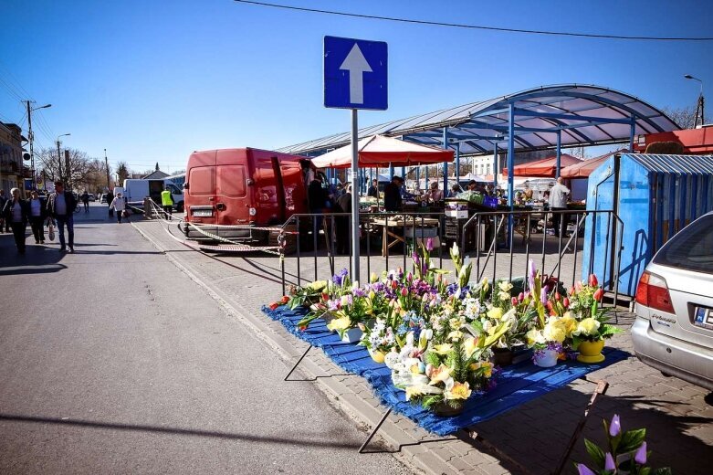  Słaby dziś handel na skierniewickim targowisku 