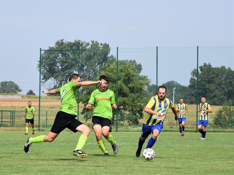  Słaby start sezonu zespołów z powiatu w okręgówce 