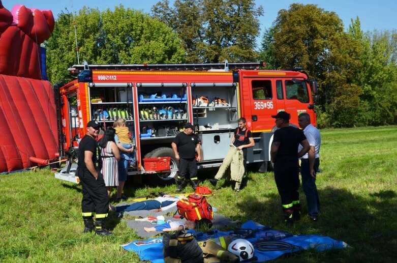  Słoneczna niedziela w dożynkowym klimacie 