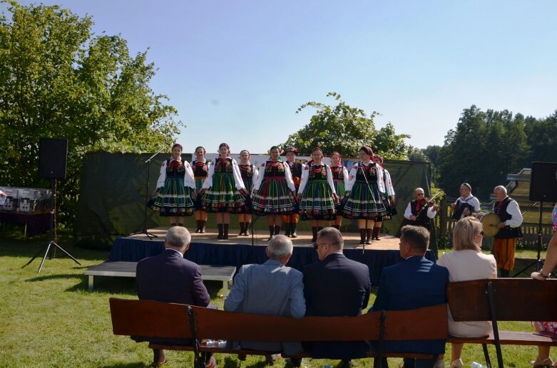  Słoneczna niedziela w dożynkowym klimacie 