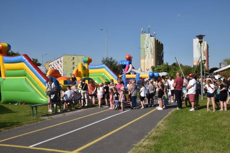  Słoneczna zabawa pochłonęła bez reszty małych i dużych skierniewiczan 