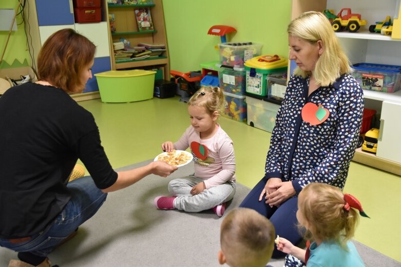  Smakowali jabłek na wiele sposobów 