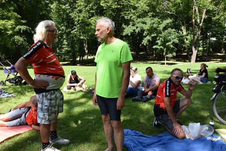  Śniadanie na trawie, czyli wielki piknik z muzyką na żywo 