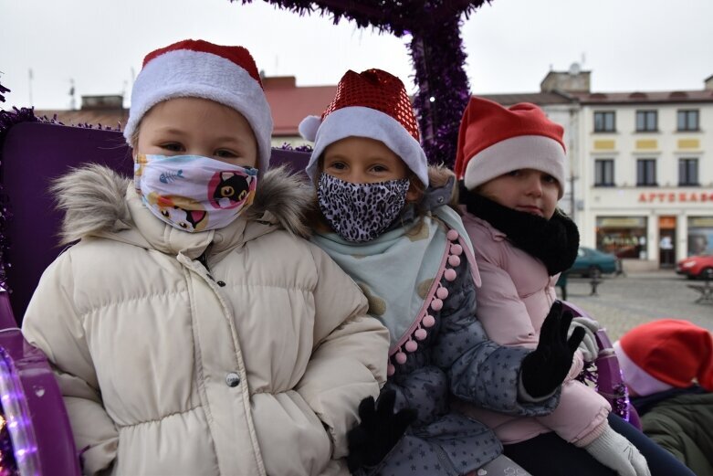  Sprawdzały, czy broda Świętego Mikołaja jest prawdziwa 