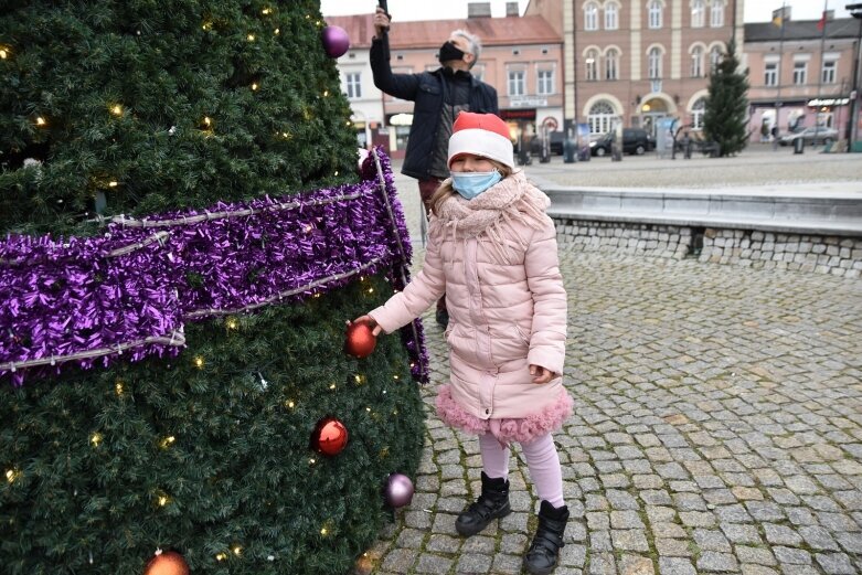  Sprawdzały, czy broda Świętego Mikołaja jest prawdziwa 