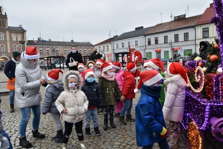  Sprawdzały, czy broda Świętego Mikołaja jest prawdziwa 