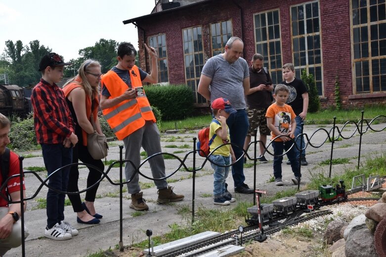  Stare pociągi zachwycają zarówno młodszych jak i starszych 