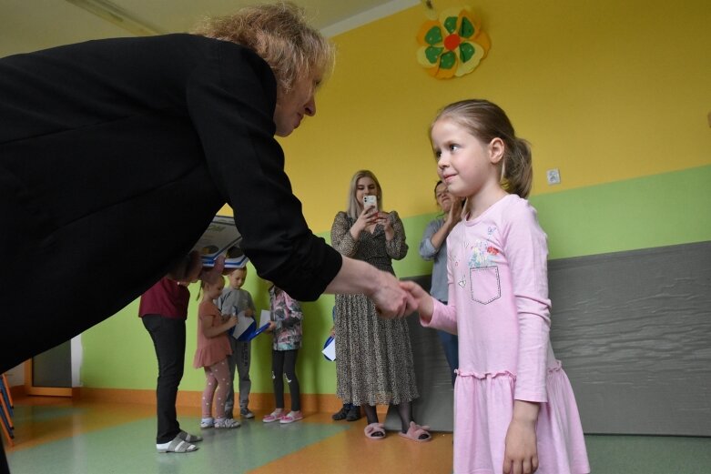  Struś Toto został maskotką Garnizonek 