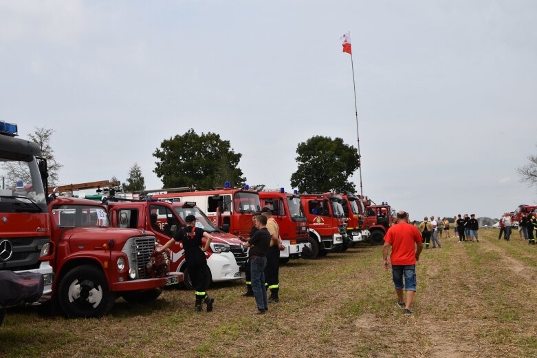  Sukces I Zlotu Pojazdów Pożarniczych 